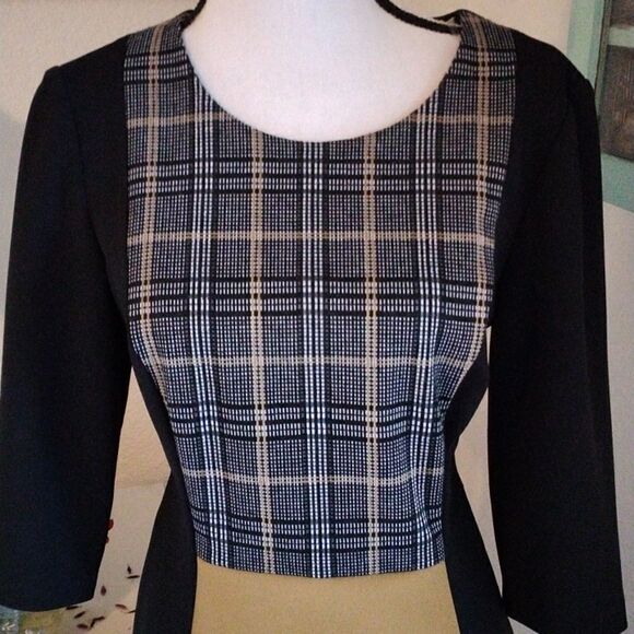 Connected Apparel Knit Color Block Dress - Picture 2 of 9